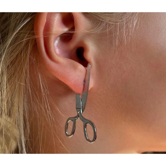 Silver Tone Scissors Earrings Hairdresser Gift Stylist Barber Quilter Seamstress - Picture 1 of 4